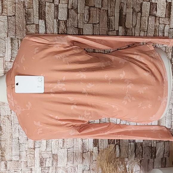 DR 2 Brand New Floral Peach Shirt - Picture 2 of 10